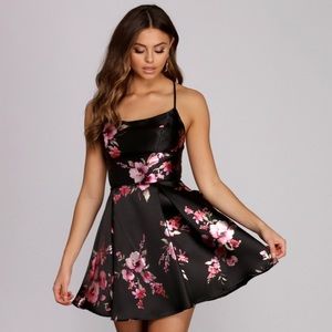 Windsor Lace Up Floral Homecoming Dress